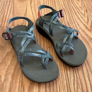 Chaco women’s classic ZX/2 sandals blue and orange